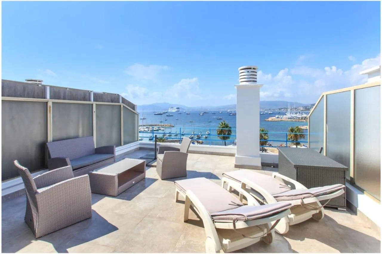 Ref 1229 - Cannes Croisette - Sea View Apartment For Rent Fransa