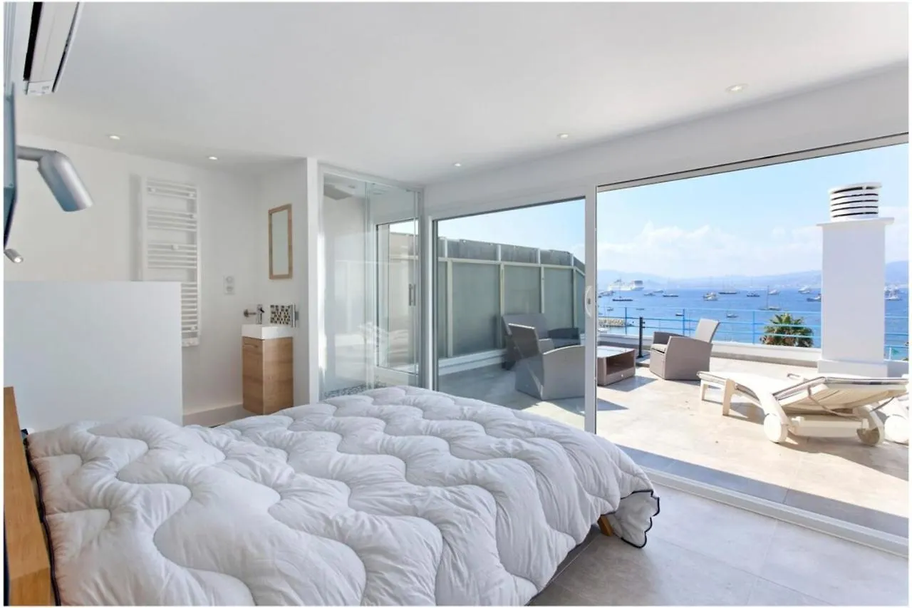 Ref 1229 - Cannes Croisette - Sea View Apartment For Rent